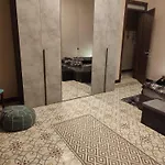Imperial Buildings 아파트 *