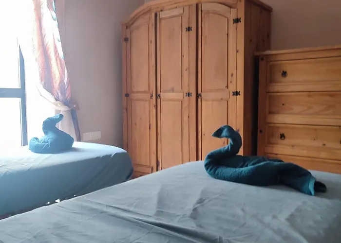 Imperial Buildings アパート *